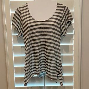 LF Emma & Sam Side Slit Top